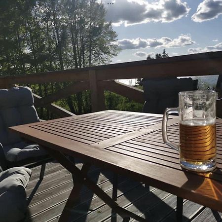 Dom Na Wzgorzu Villa Pluski Exteriör bild